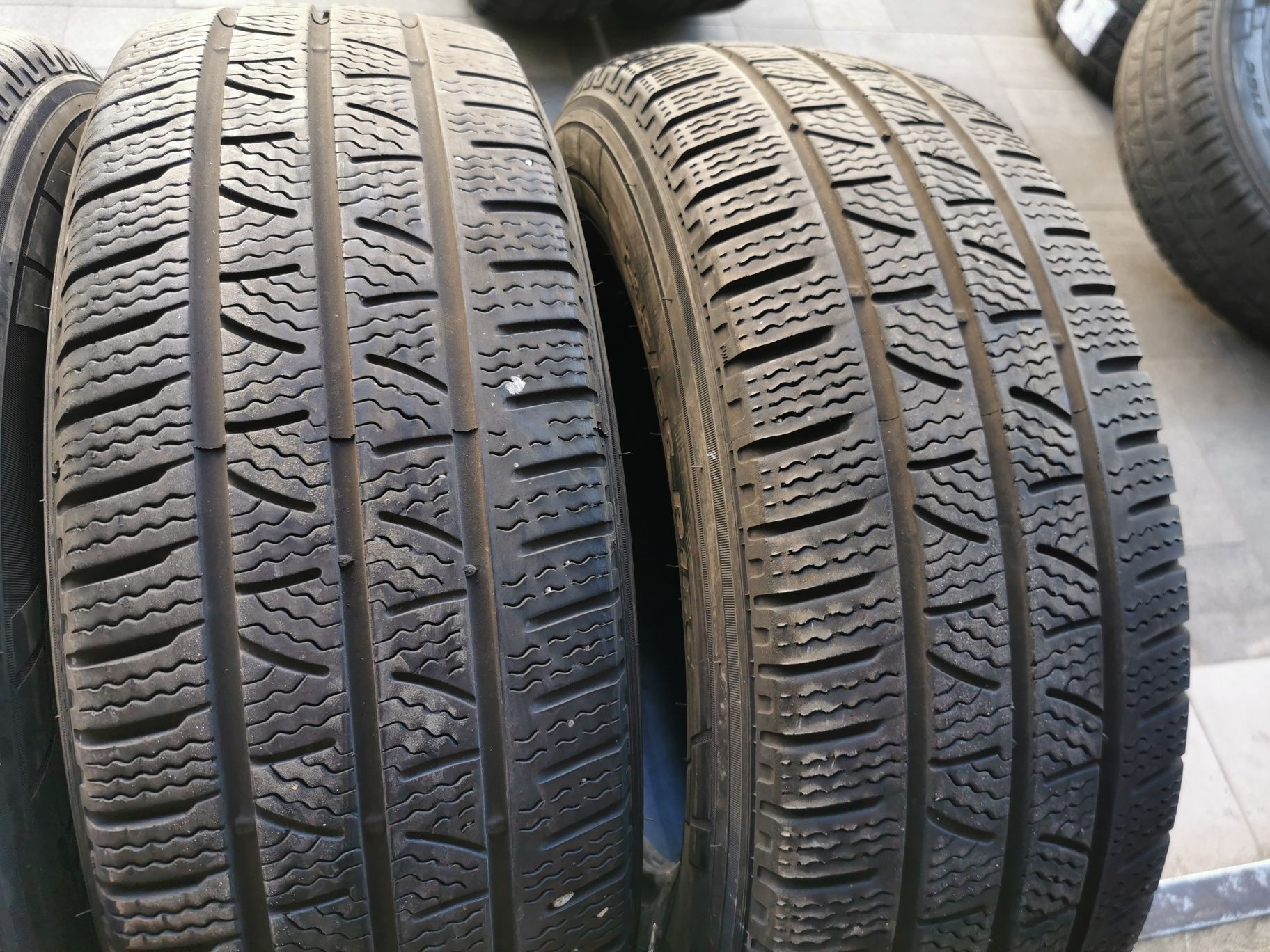 Резина 235/65 R16C Pirelli
