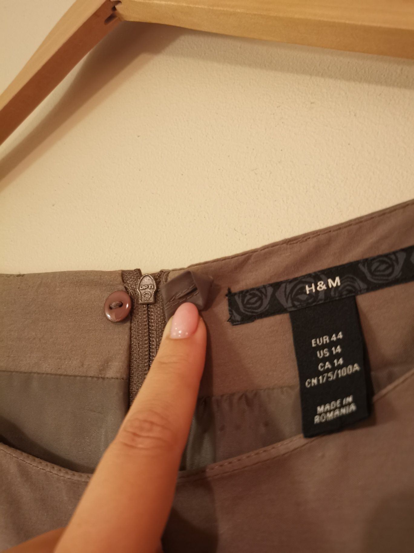 Sukienka H&M rozm. 44, kolor kawy z mlekiem