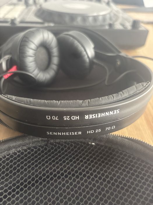 Pioneer Ddj 1000 sennheiser hd25 macbook soundbar stol zestaw DJ