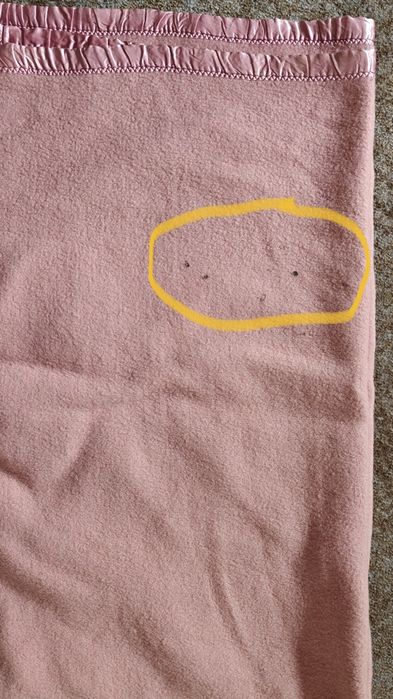 Cobertor vintage rosa com cetim – 177x204 cm