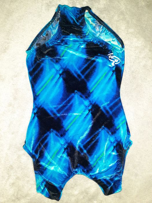 Купальник  гимнастический(на 13-16 лет)