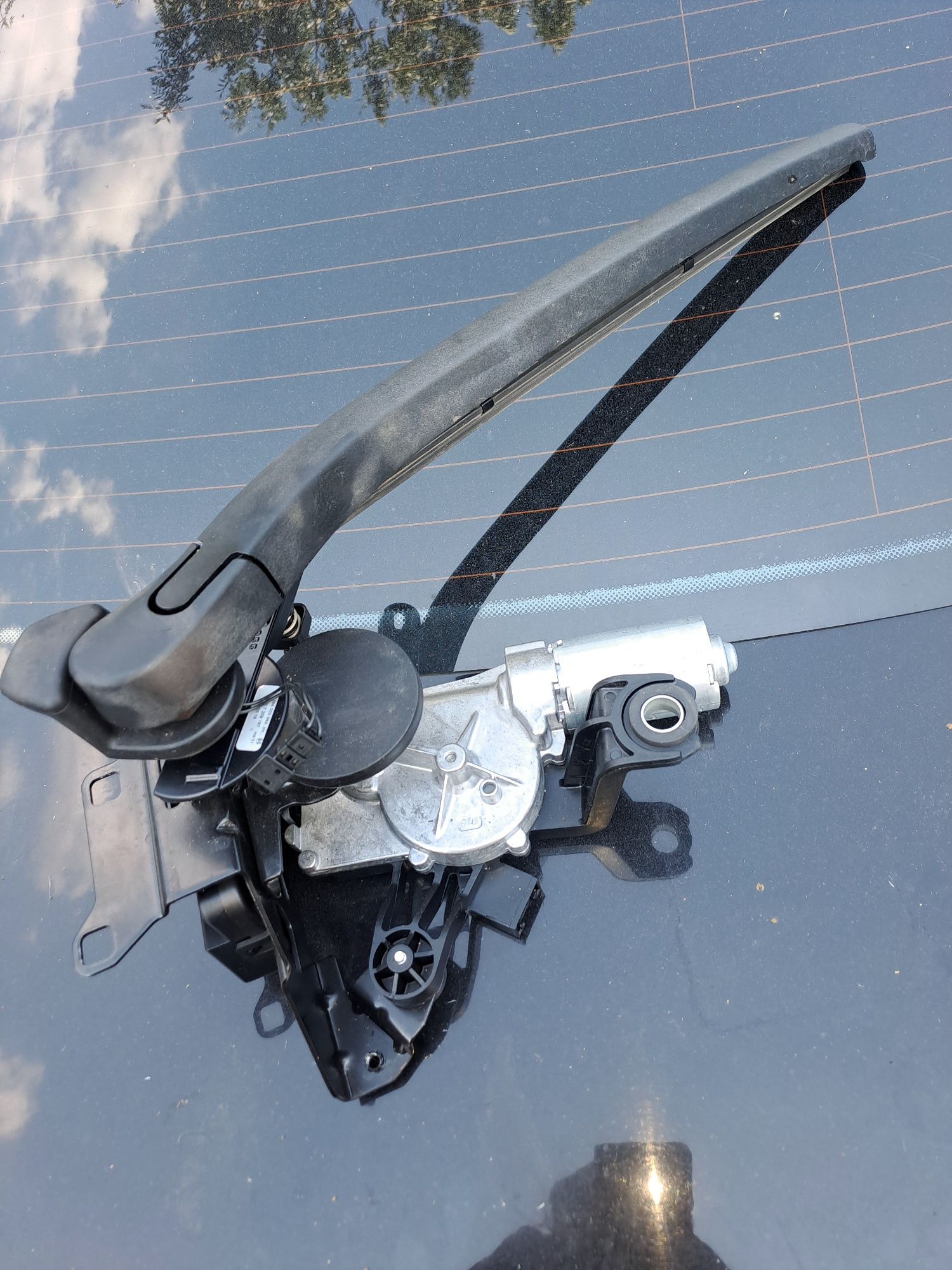 Mechanizm silniczek wycieraczki tył bmw e61