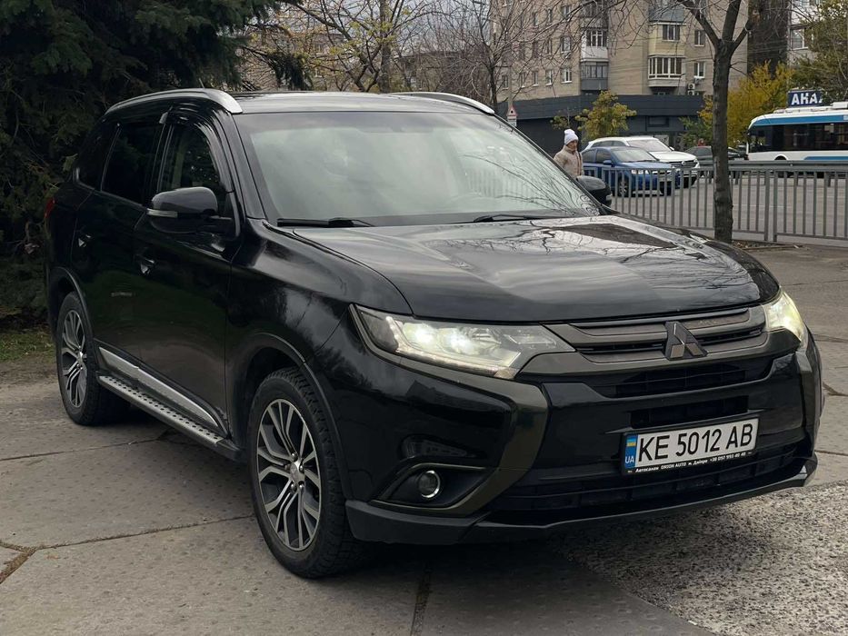 Mitsubishi Outlander 2015р 2,4 Повний привід! Обмін! Розстрочка!