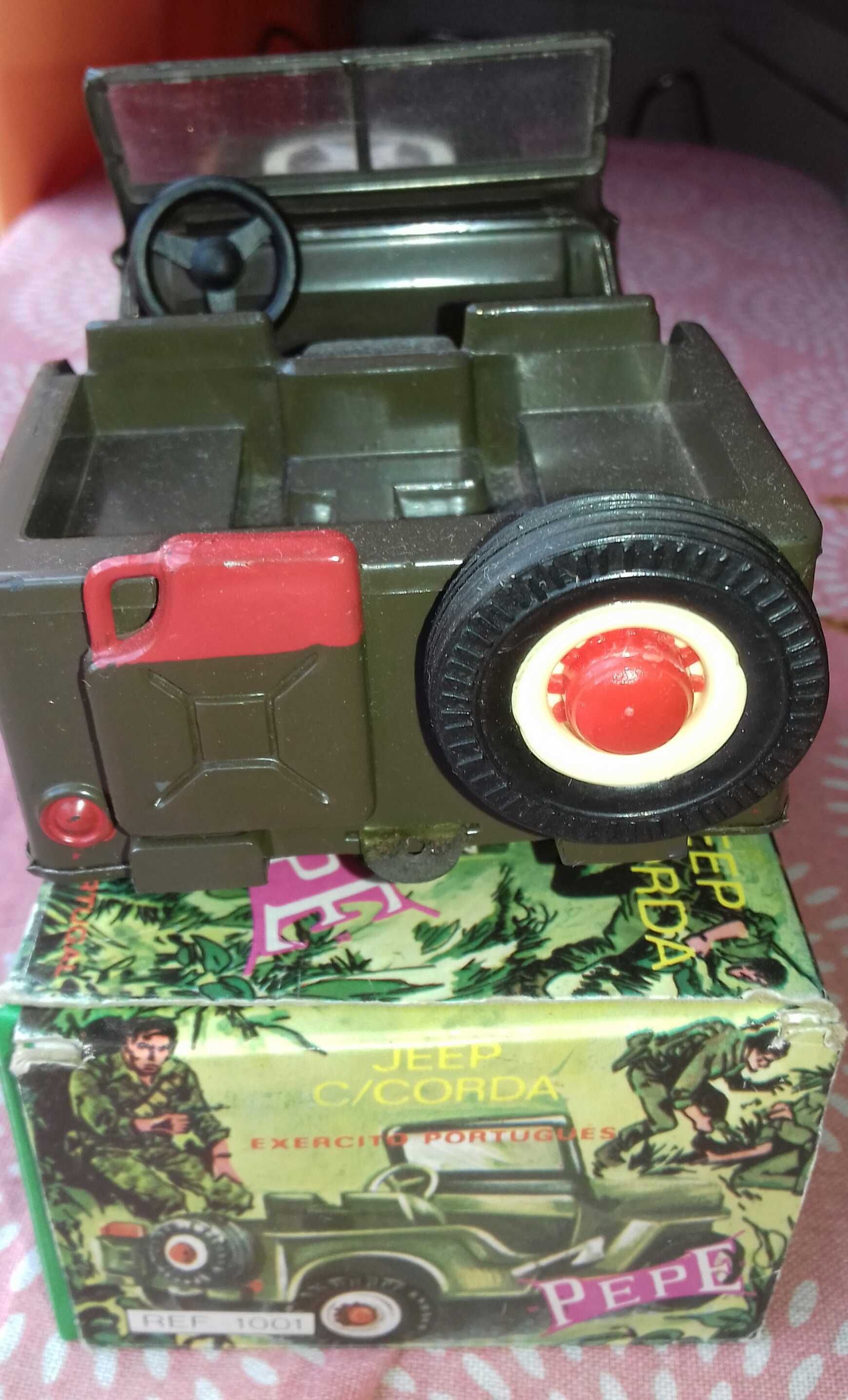 Pepe jato Jeep Willys anos 70 ( brinquedo vintage)