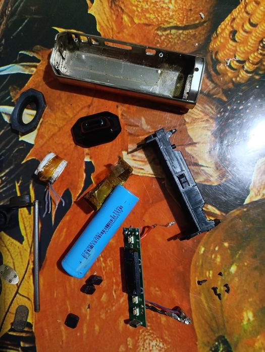 Акумулятор і плата керування