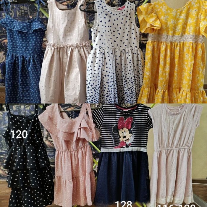 Віддам безкоштовно речі на дівчинку та іграшки