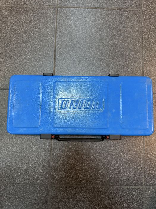 Zestaw narzędzi Unior UNR-689/2BI do ściągania łożysk wewnętrznych