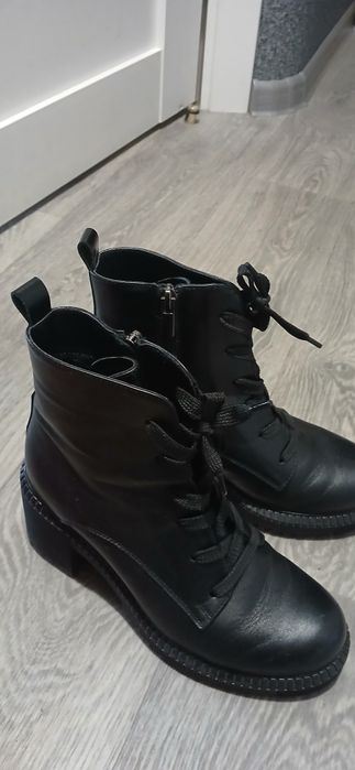 Чоботи, шкіра, 36р.