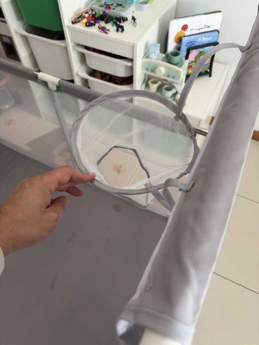 Parque infantil com cesto de Basquete