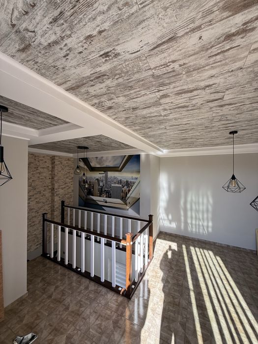 Продаж трирівневого пентхаусу