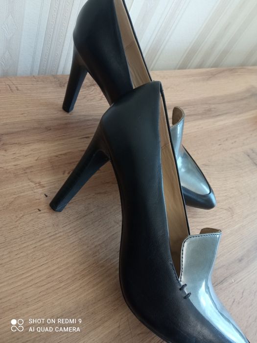 Туфлі нові 39 розмір  взуття Geox лофери черевики