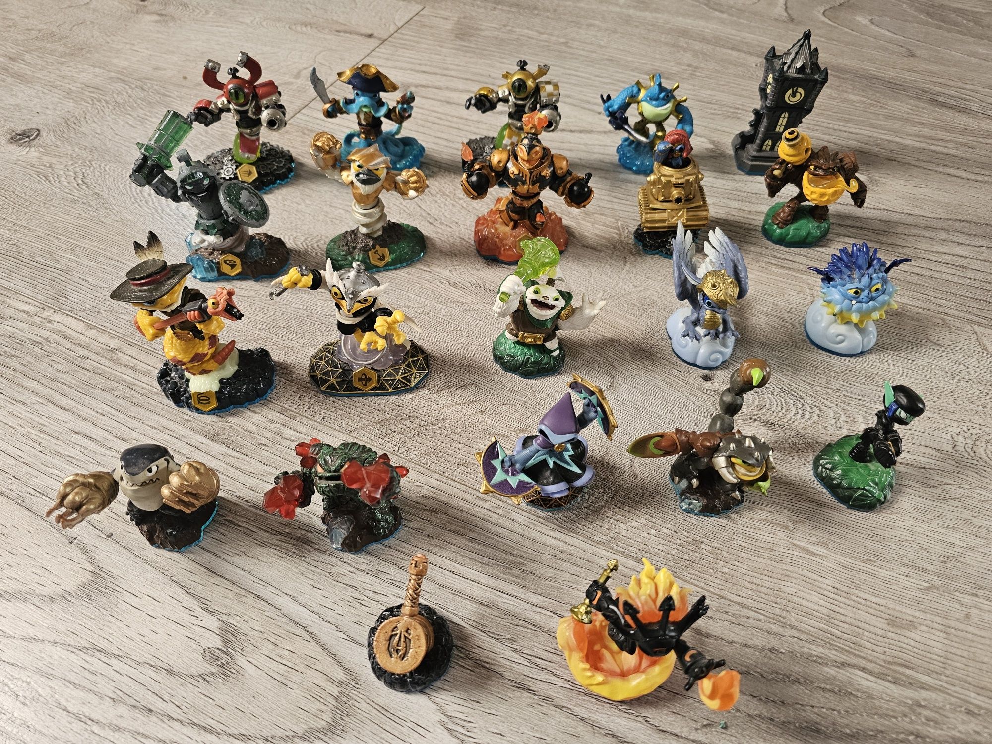 Skylanders figurki od 3 zł