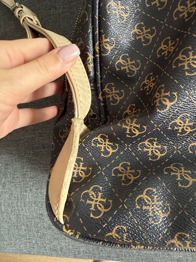 Рюкзак Guess у хорошому стані