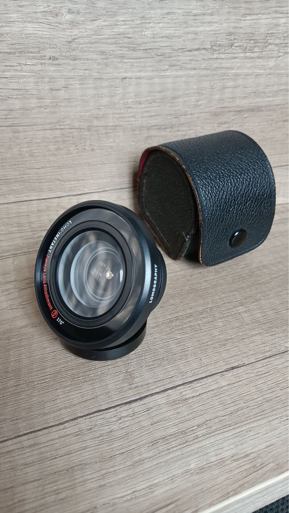 Lomo Instant Fisheye lens до камери Lomo Instant