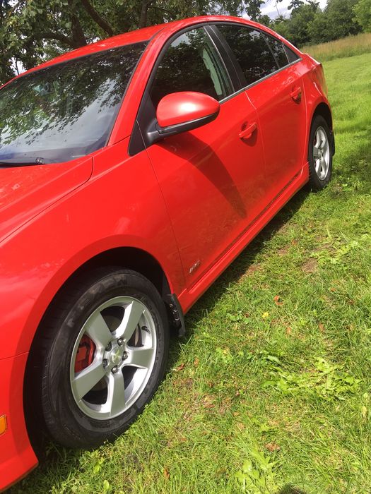 Продам шевроле круз