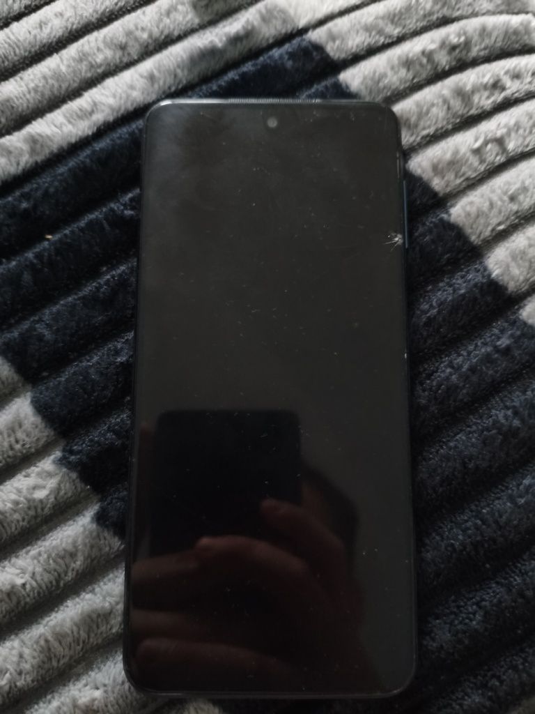 Продам Redmi note 9s 4/64