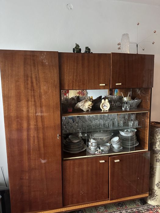 Продаю буфет(сервант)
