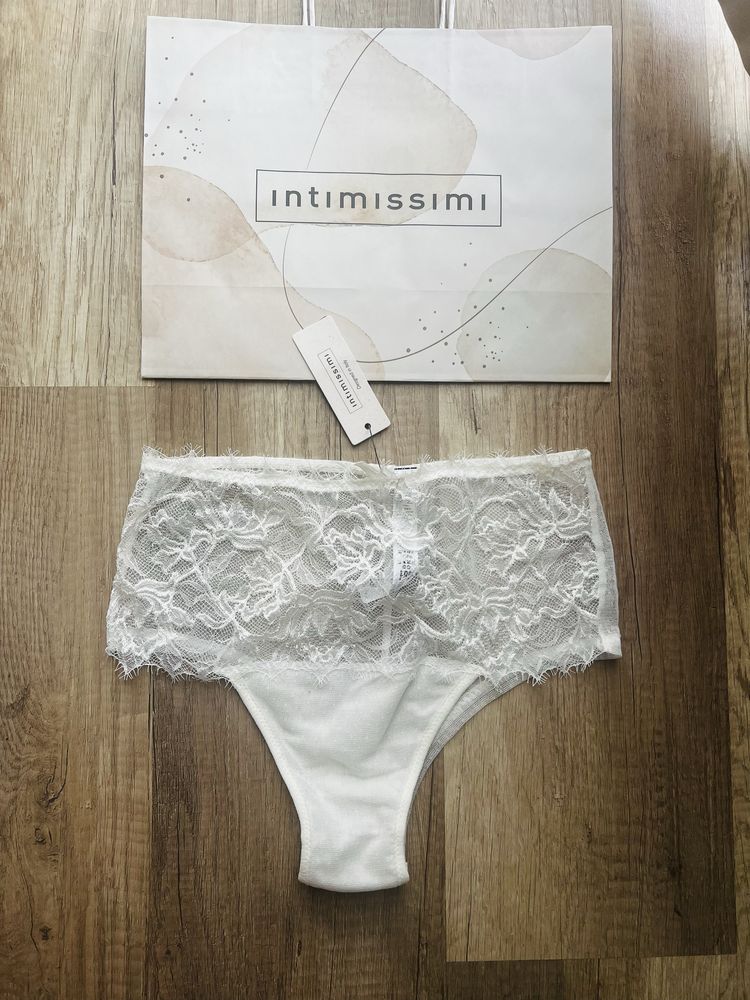 Intimissimi комлект корсет,бюстгальтер  трусики,фірмовий,люкс,брен