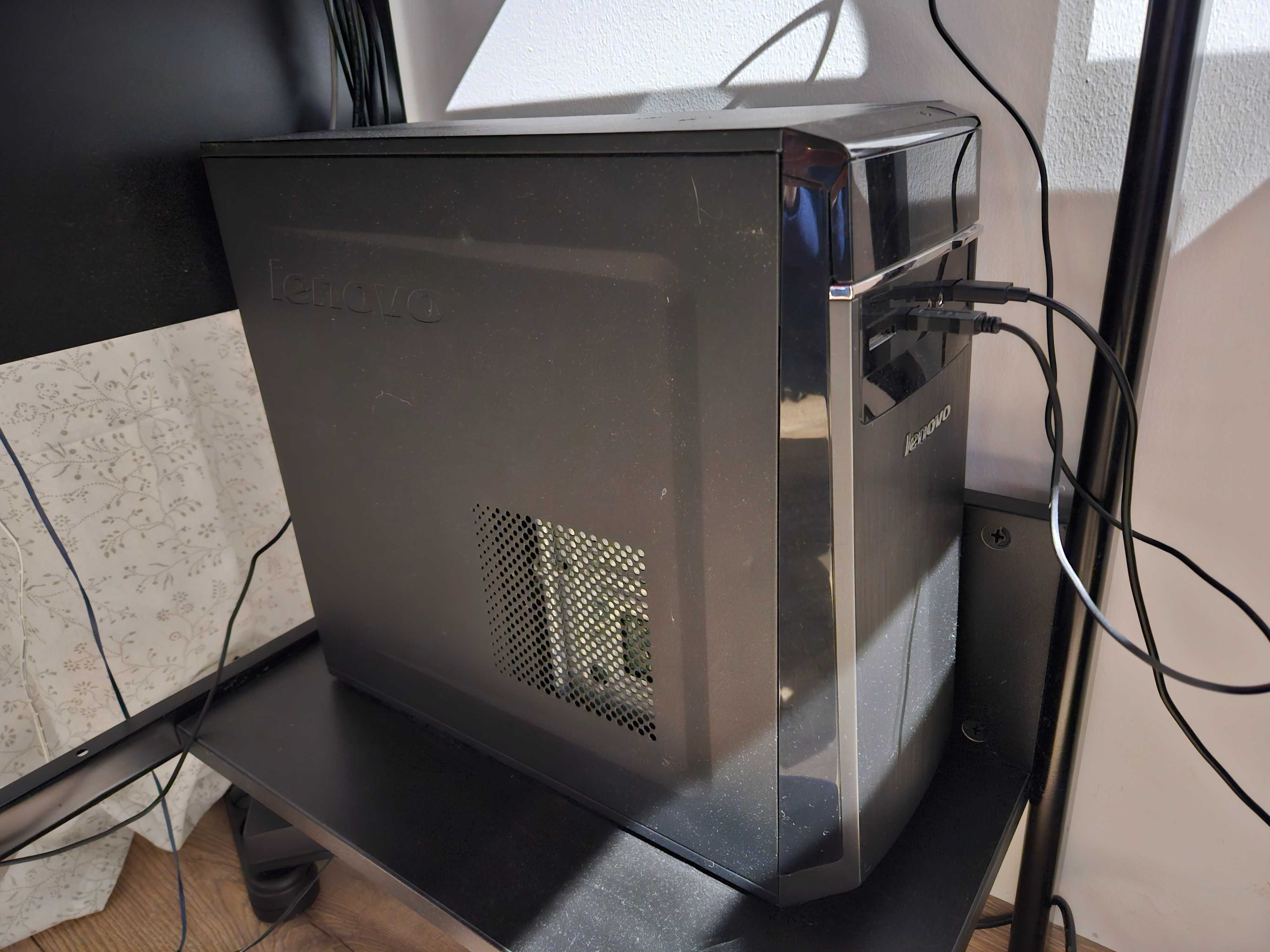 Komputer stacjonarny Lenovo Monitor
