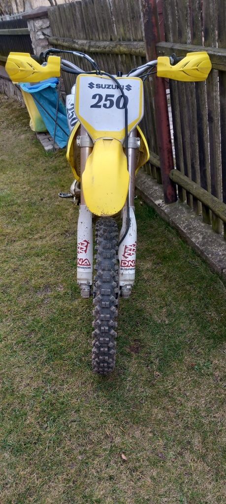 Cross suzuki rmz 250