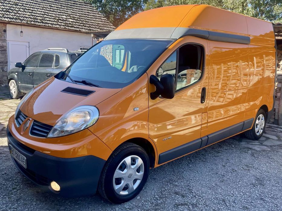 Renault Trafic 2010 long парус (без тех огляду)