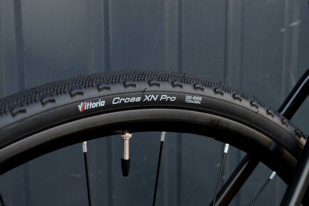 Komfortowy z amortyzatorem SPECIALIZED ROUBAIX 56 DISC GRX 105 szosa