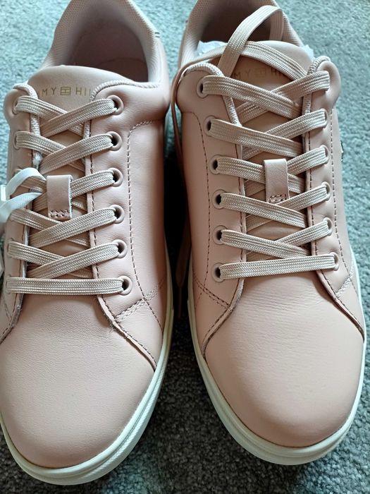 Buty damskie Tommy Hilfiger roz. 40. Nowe.