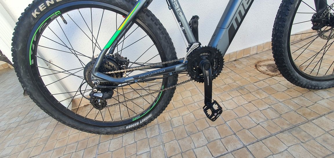 Bicicleta pedal assistido MEGAMO