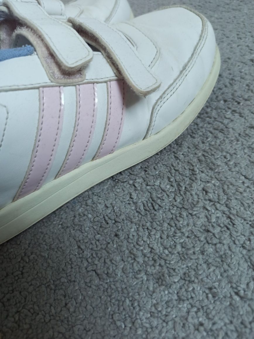 Adidasy dziecięce