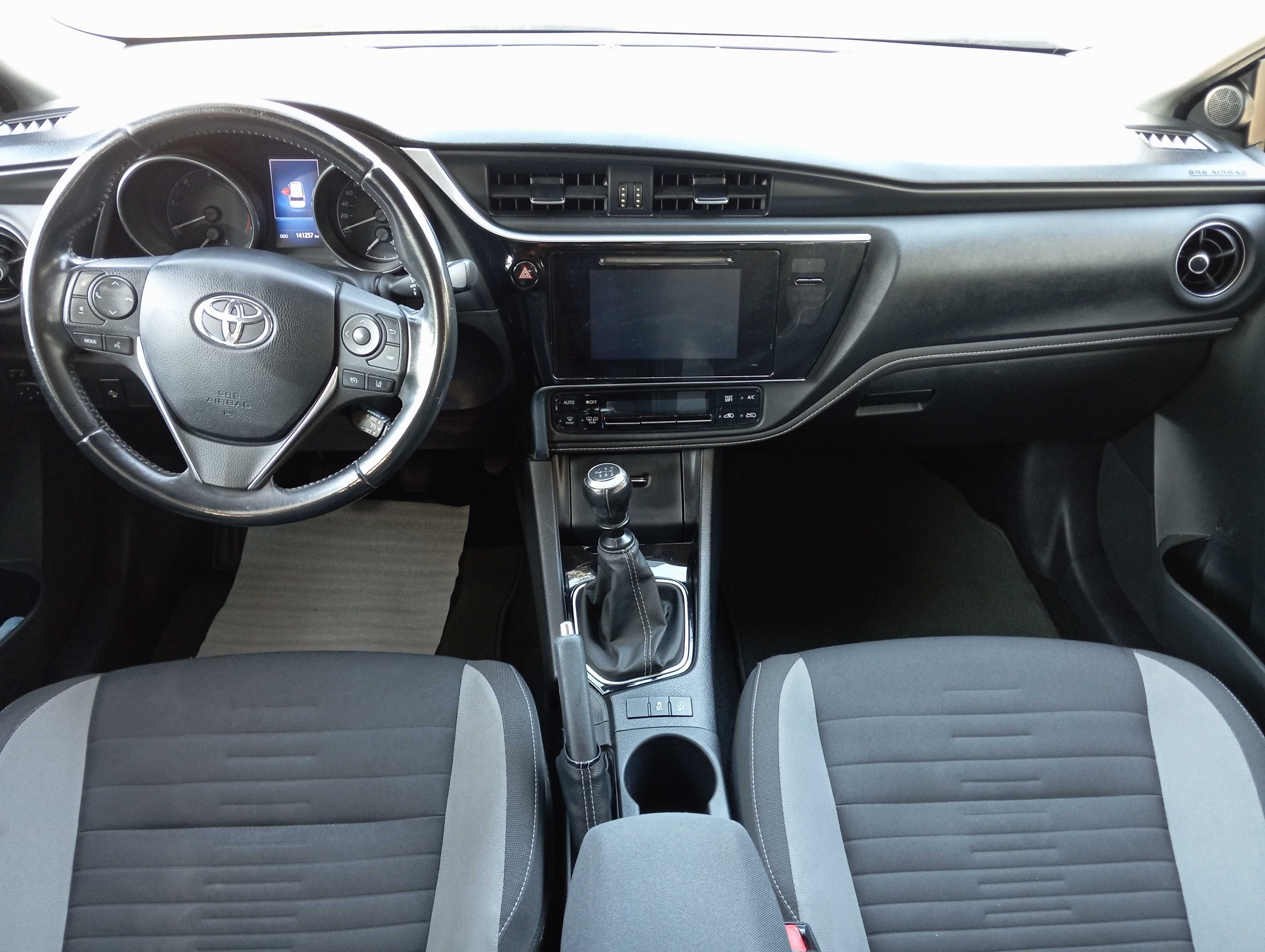 Toyota Auris Touring Sports 1.4 D4D Confort+PACK TECNOLOGI 141 KM