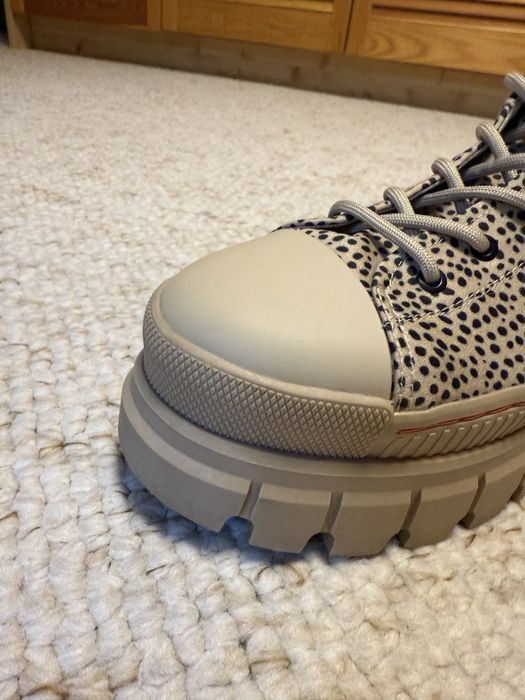 Nowe buty trapery beżowe kremowe w czarne kropki Palladium r. 42 27 cm