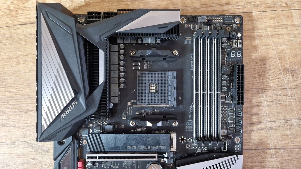Płyta główna Gigabyte X570 AORUS MASTER WIFI AM4 DDR4 box gwarancja
