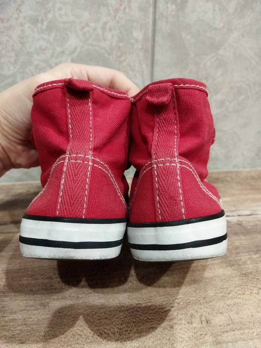 Кеди H&M 29-30 р. червоні кеды кросівки