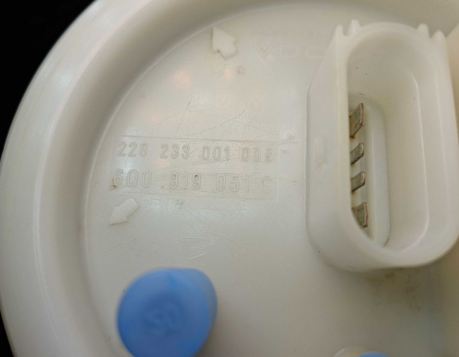 Продам Б/У бензонасос VW