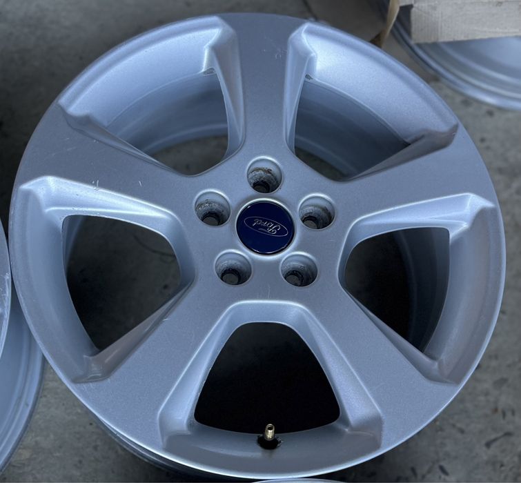 Диски Ford Kuga Escape R 17 5 108 S maxx Fusion