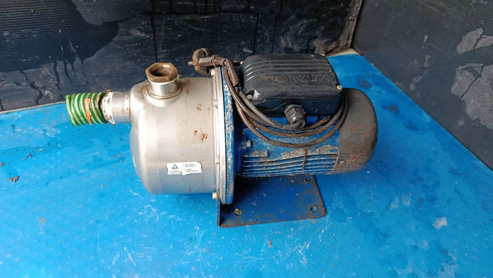 Motor água monofásico