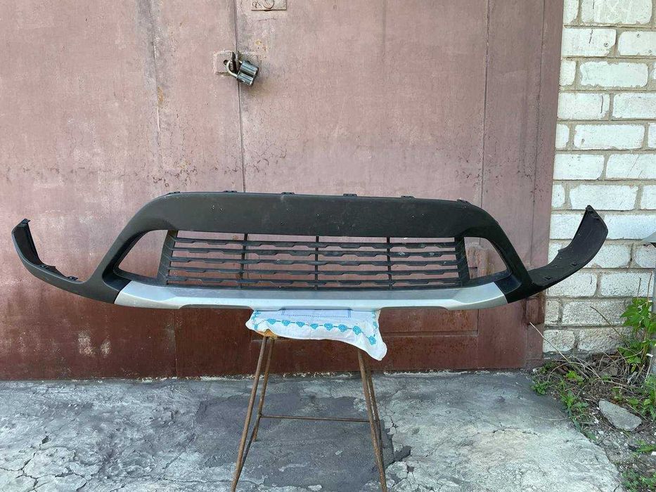 Губа юбка накладка переднего бампера в сборе на BMW X1 f48 2015-2019