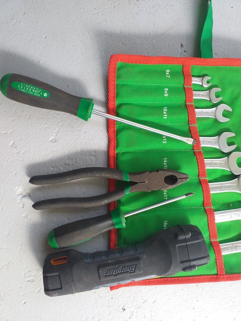 1 conjunto de Chaves de bocas marca toptul novo + 1 a
