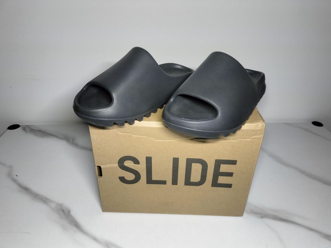 Klapki adidas yeezy slide onyx r.42