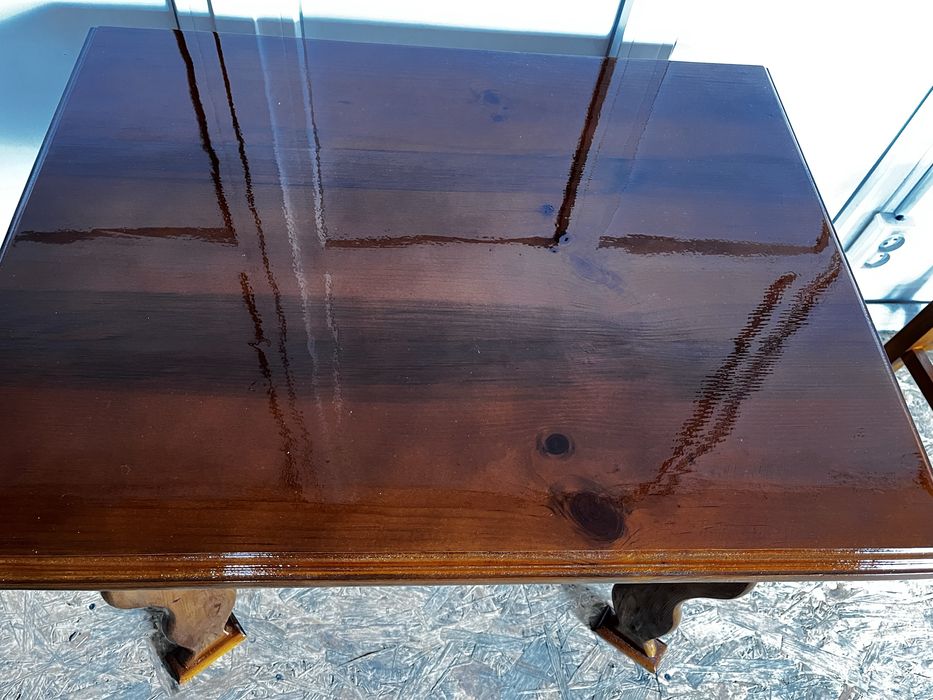 Журналний столик деревʼяний