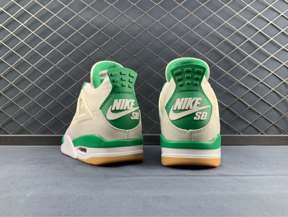 Nike Air Jordan 4 SB Pine Green