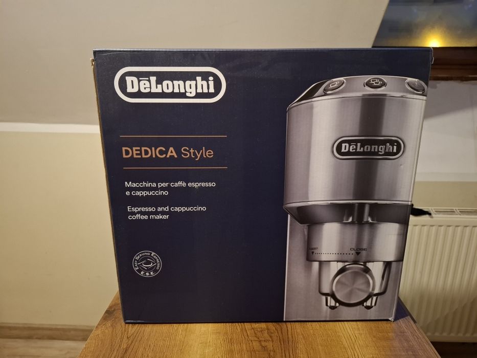 Ekspres Delonghi EC 685.BK