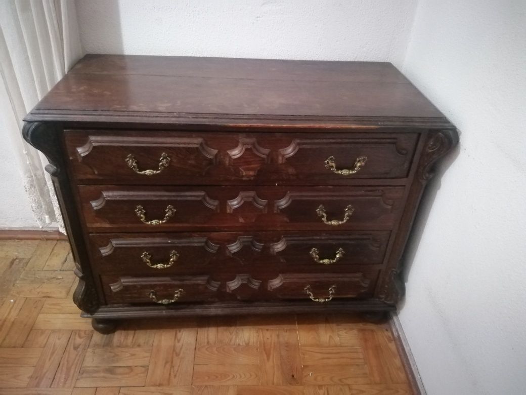 Lote de móveis em bom estado