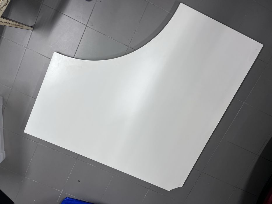 Tampo de secretaria de canto IKEA