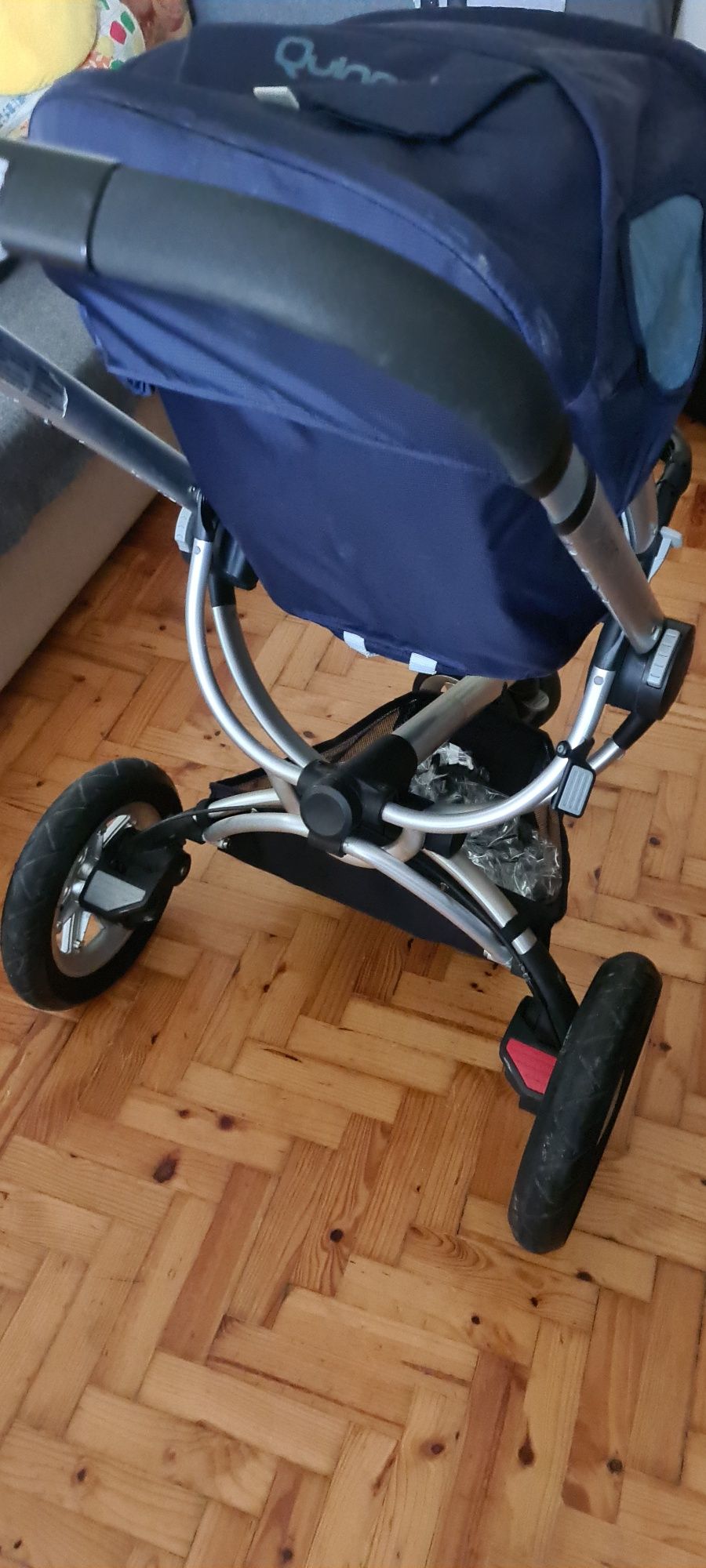 Carro de passeio Quinny