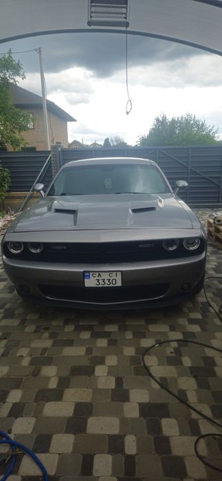 Продам dodge challenger 3.6