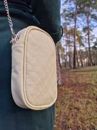 Torebka phone bag na łańcuszku skóra naturalna kremowa torba