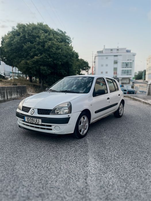 Renault Clio 1.5 dCi Authentique 2003