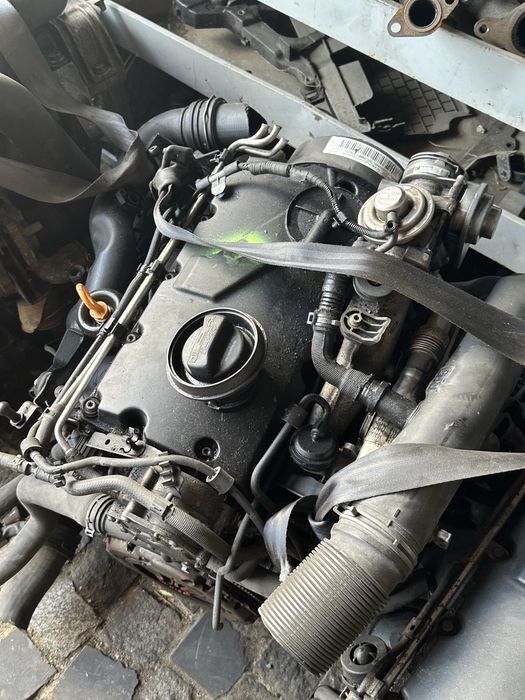 Двигун 1.9 tdi Пассат Гольф Ауді А4 Фабія BKC / BXE / AWX / AVF