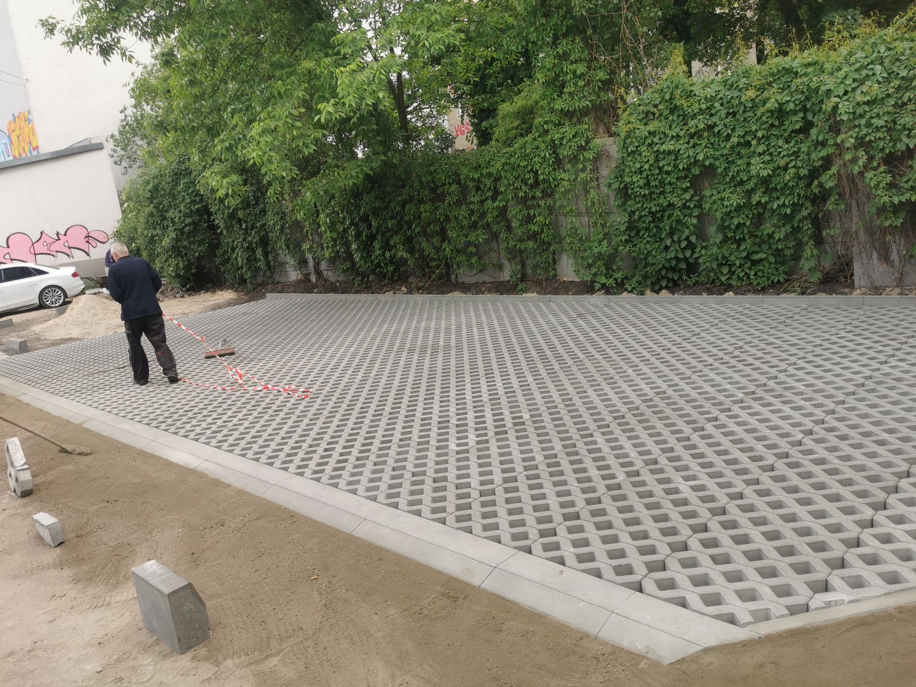 Układanie kostki brukowej